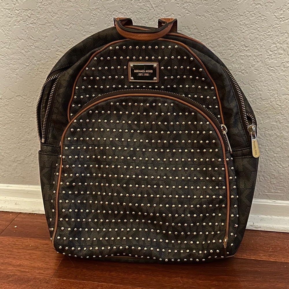 Michael Kors Jet Set Backpack - Picture 2 of 5